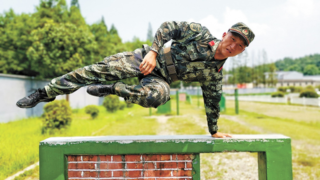 一個(gè)士兵的平凡世界：只要堅(jiān)持拼搏，總會迎來一次次跨越