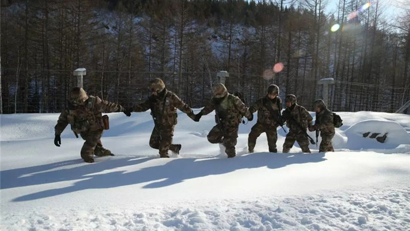 新春走軍營丨雪域邊關，深山里的“鴨綠江畔第一哨”