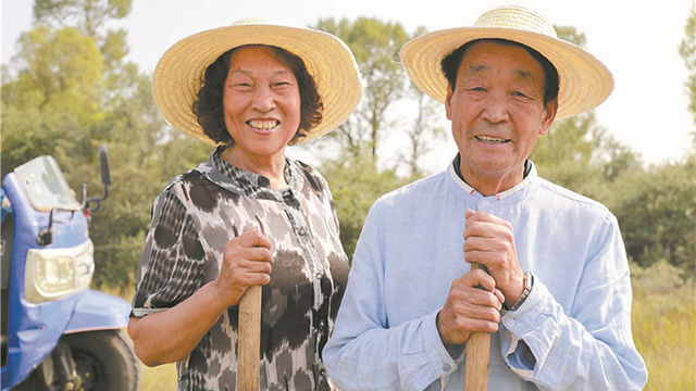 “時代楷?！睆堖B印：榮譽的背后，離不開妻子的默默支持