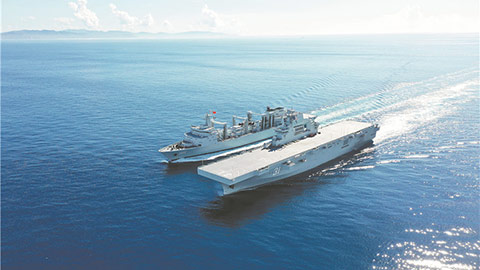 光榮與夢(mèng)想！一位兩棲攻擊艦艦長(zhǎng)與一艘戰(zhàn)艦的故事